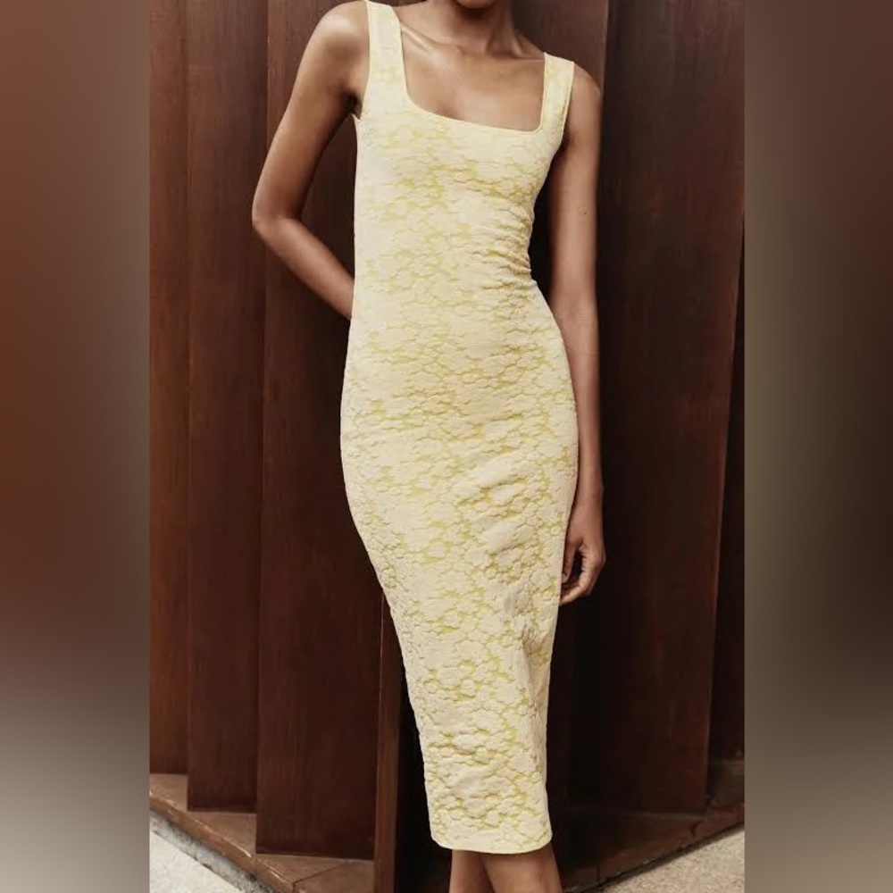 Zara bodycon square neck midi in Yellow stretch lace NWT sz L